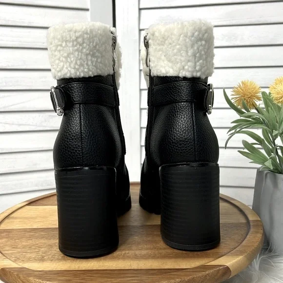 Black White Sherpa Chunky Treaded Sole Buckle Closure Lemon Drop PRIVILEGED 5.5 - Picture 6 of 11